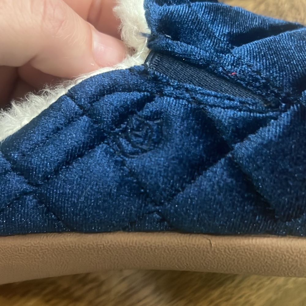 SPENCO Women’s Velveteen Slipper. - Picture 5 of 5